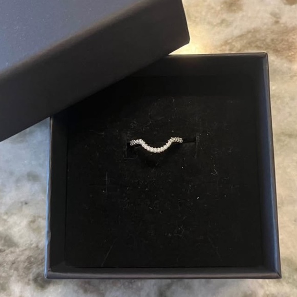 Sterling silver ring - Picture 1 of 4